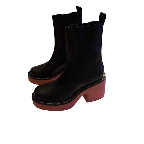 Marc Fisher- BLACK CHUNKY FREDY LUG SOLE BOOTIE- pink bottoms- Size 7 M - Picture 4 of 13